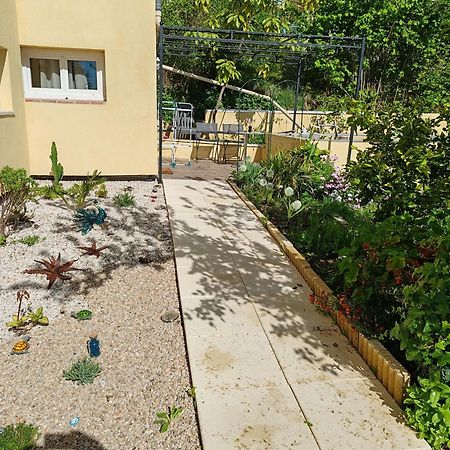 Appartement Aurore En Rez De Jardin Avec Parking Gratuit Vence Buitenkant foto