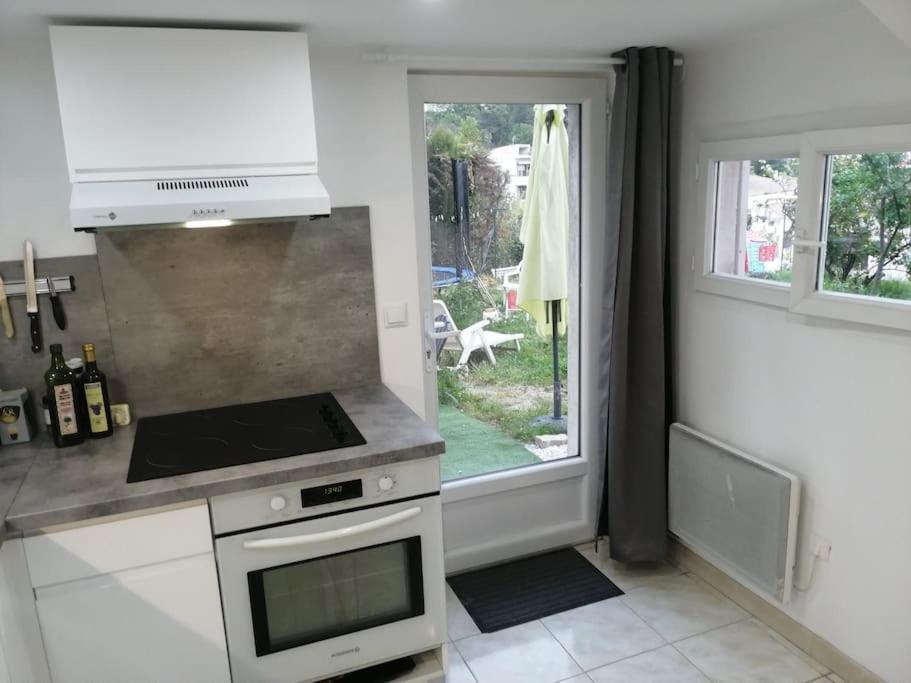 Appartement Aurore En Rez De Jardin Avec Parking Gratuit Vence Buitenkant foto