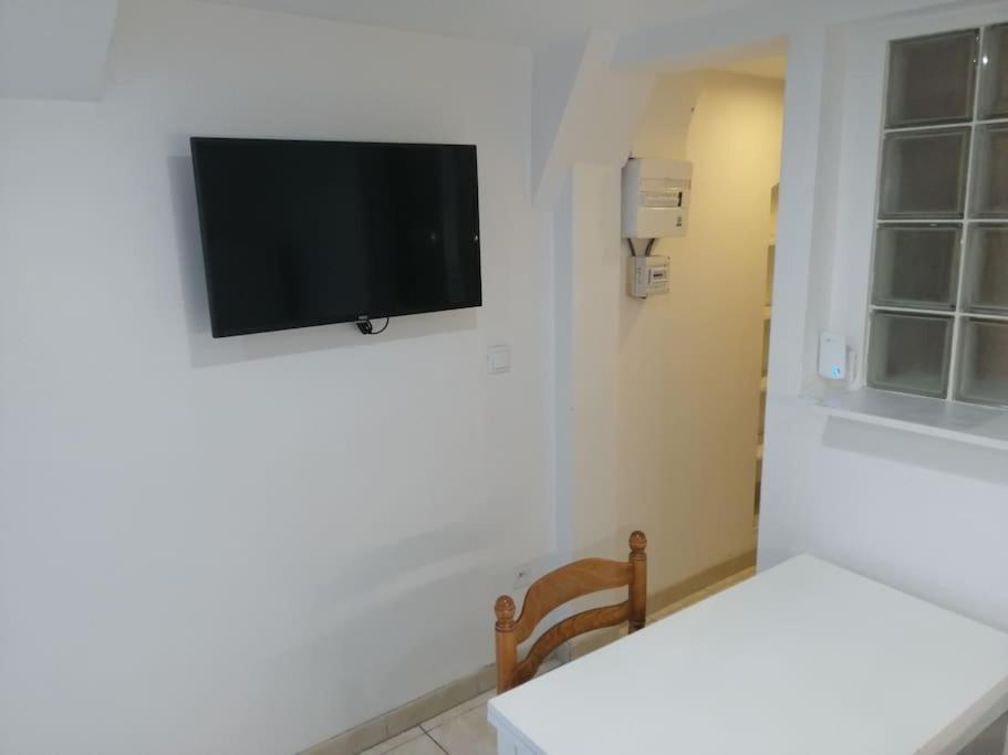 Appartement Aurore En Rez De Jardin Avec Parking Gratuit Vence Buitenkant foto