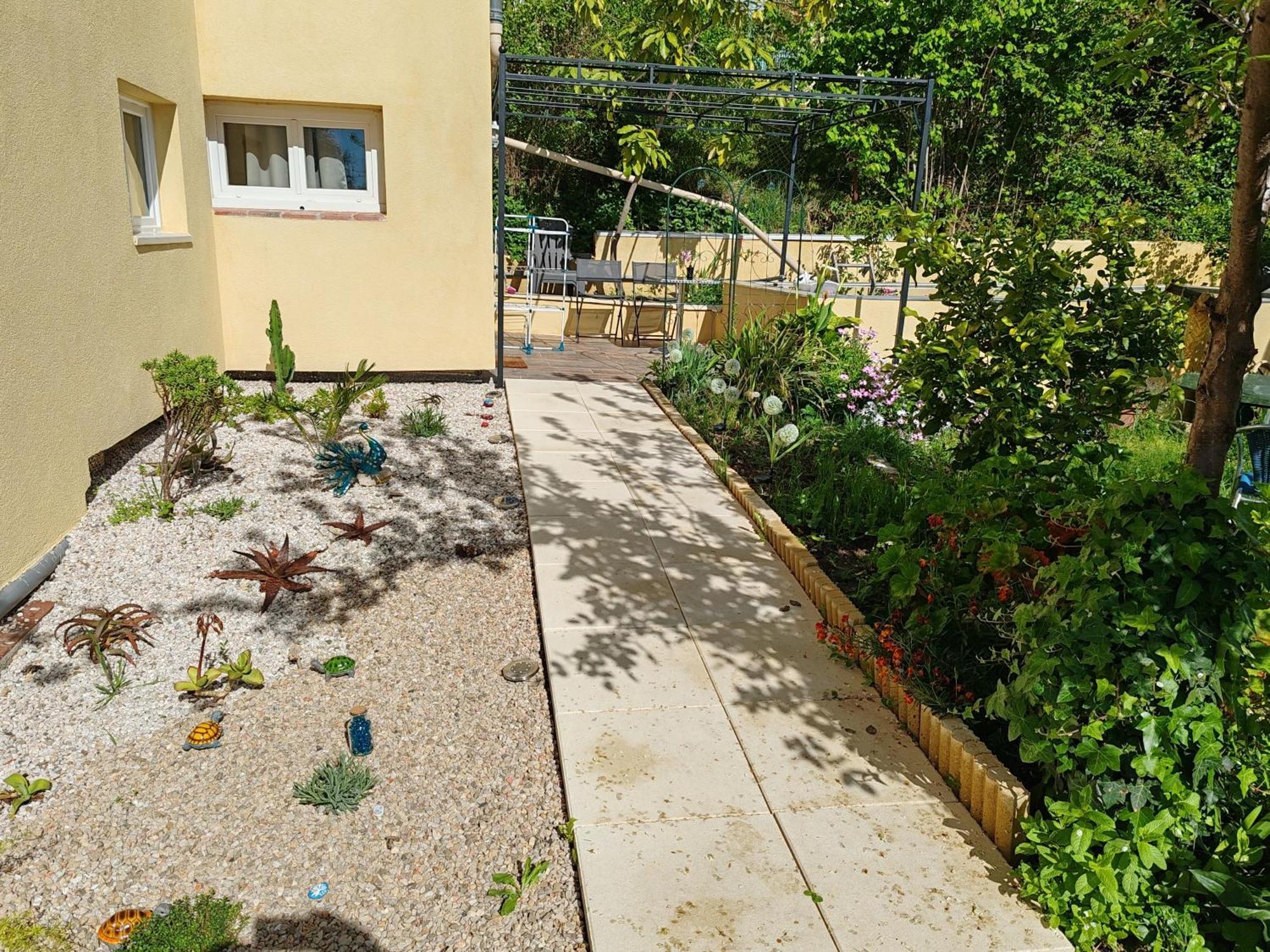 Appartement Aurore En Rez De Jardin Avec Parking Gratuit Vence Buitenkant foto